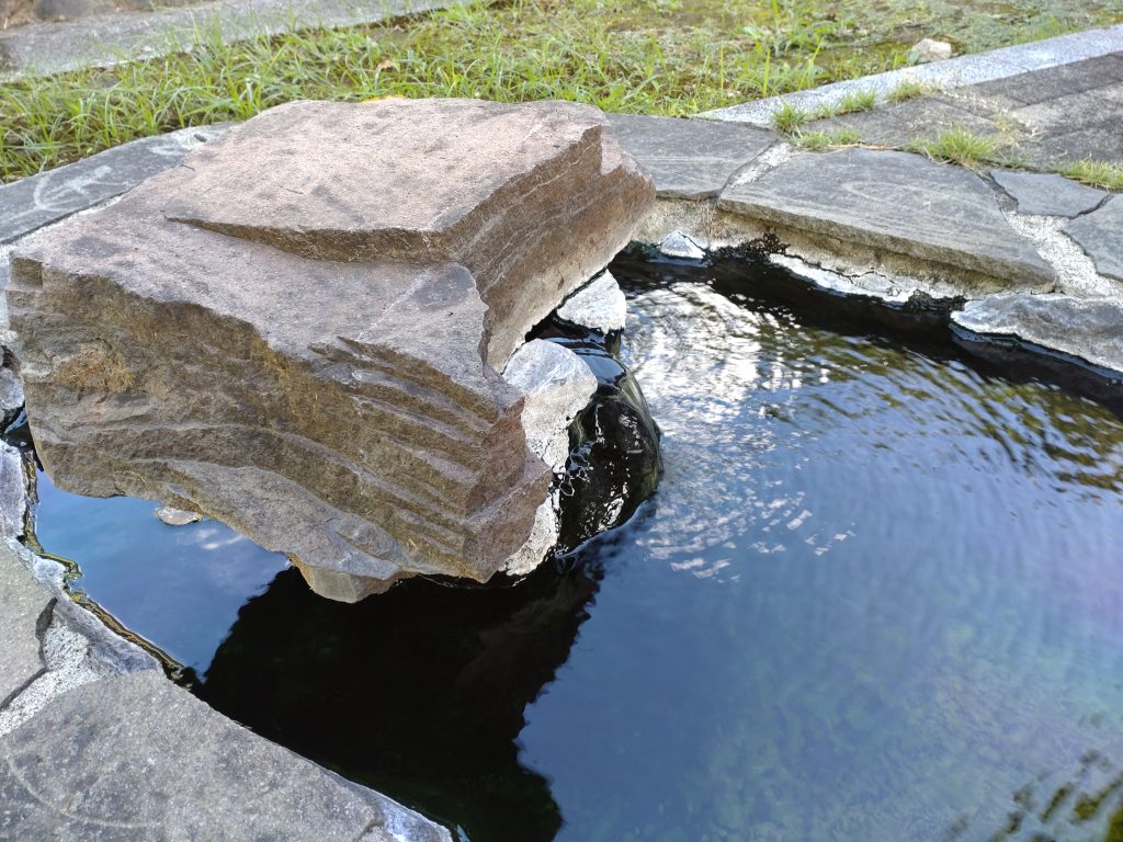 農村公園　足湯　祁答院蒸溜所