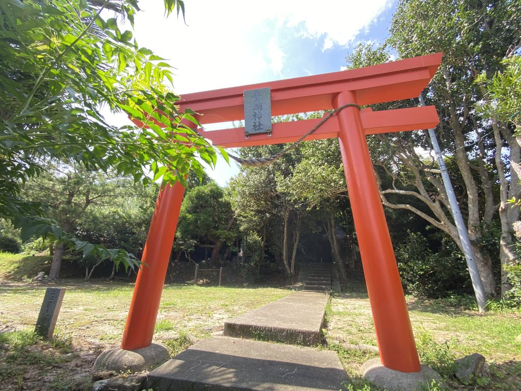 青瀬集落を見守る青潮神社