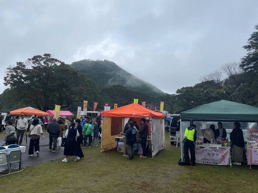 いむた池マルシェ秋2025